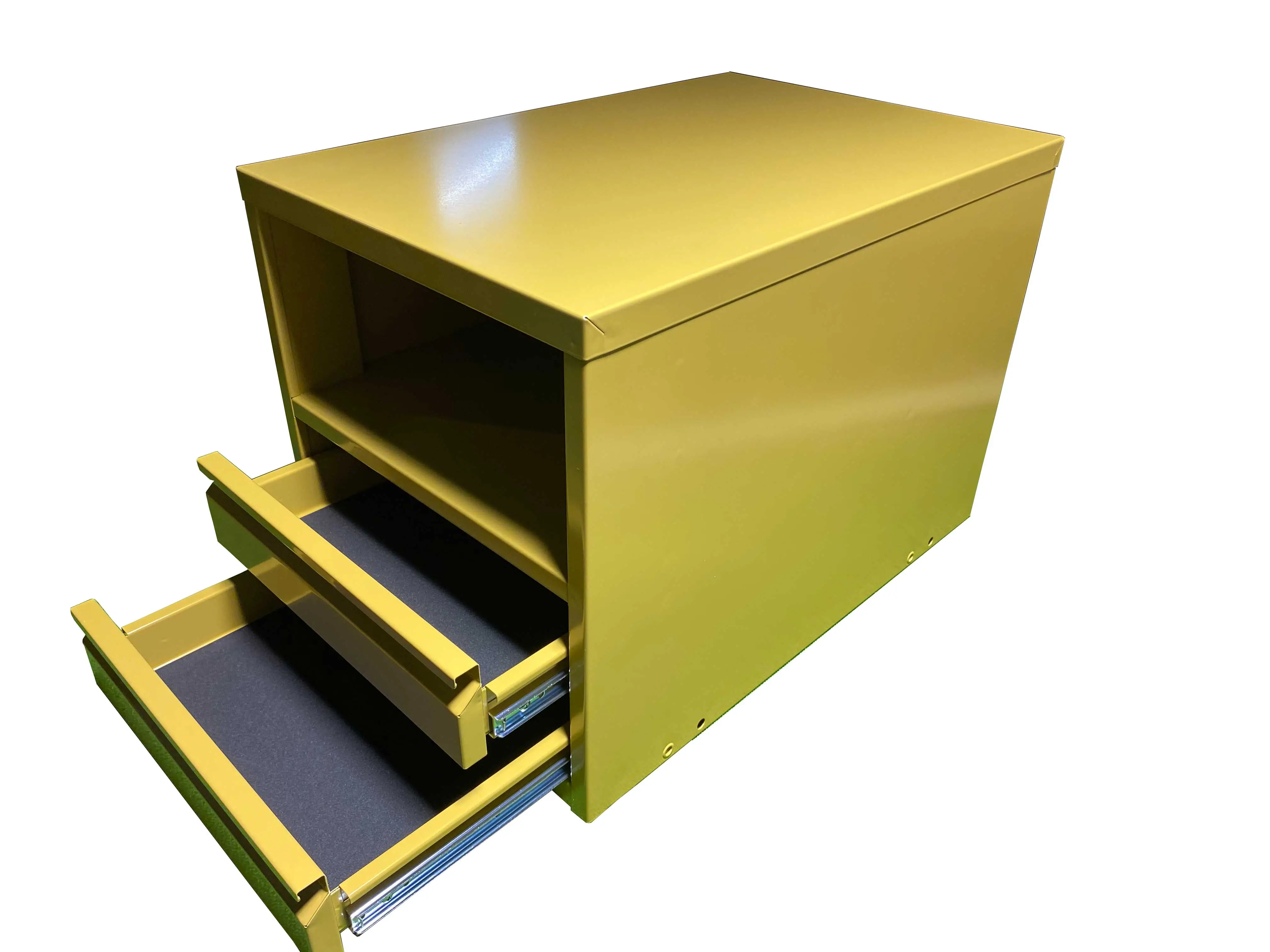 precision-sheet-metal-components_sheet-metal-tool-box-09